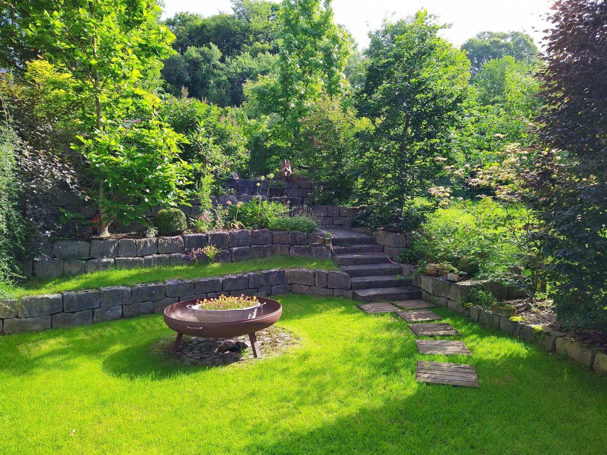 Entspannen Im Grunen, Ferienwohnung Mit Eigenem Garten Keilberg Luaran gambar